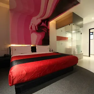 auto-hotel-marques-adults-only.hotels-in-queretaro.com/